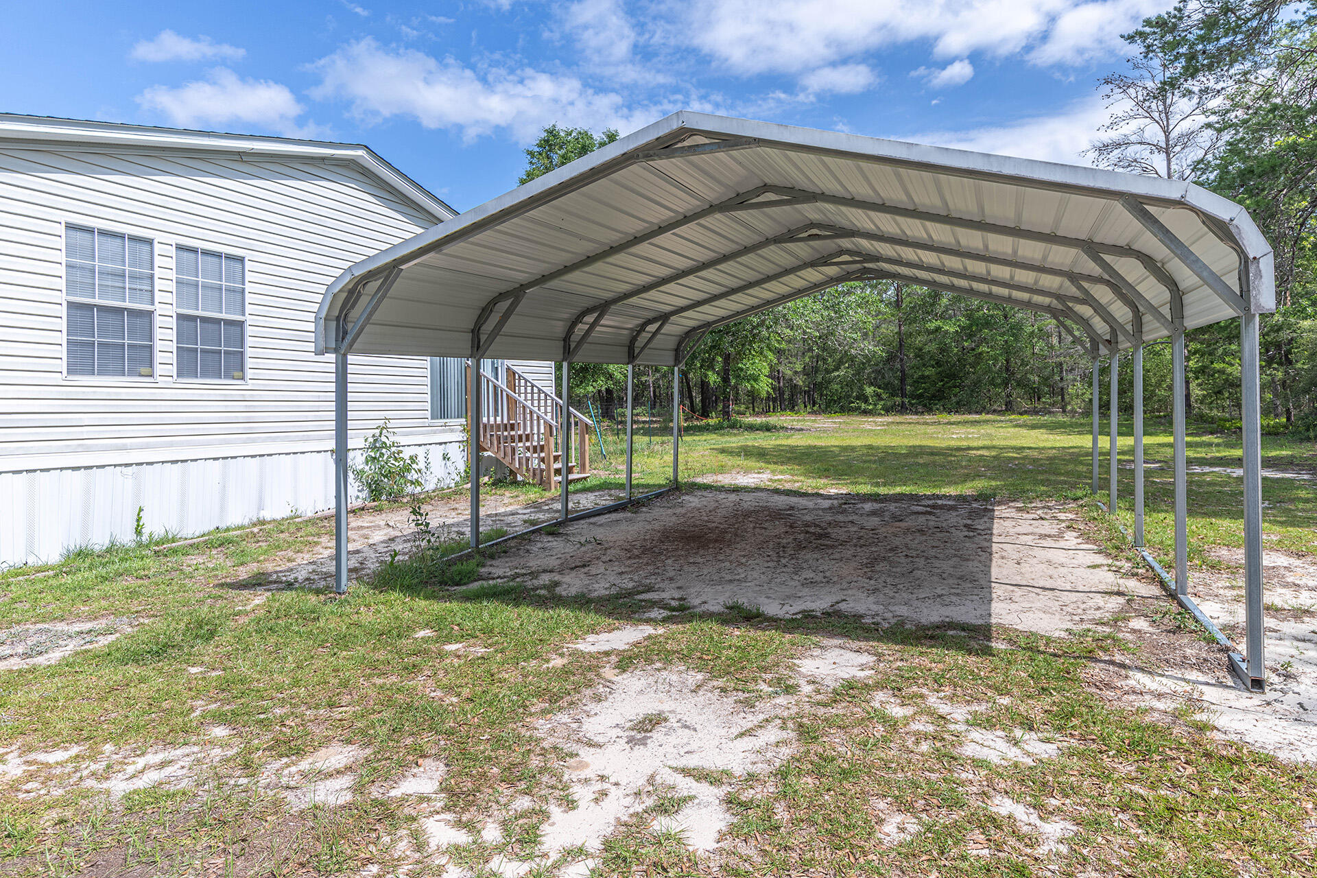 Majestic Blvd, Defuniak Springs, FL 32433