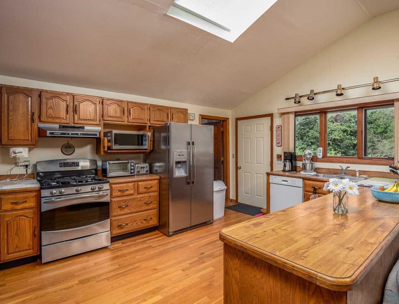 Bourn Ave, Hampton, NH 03842
