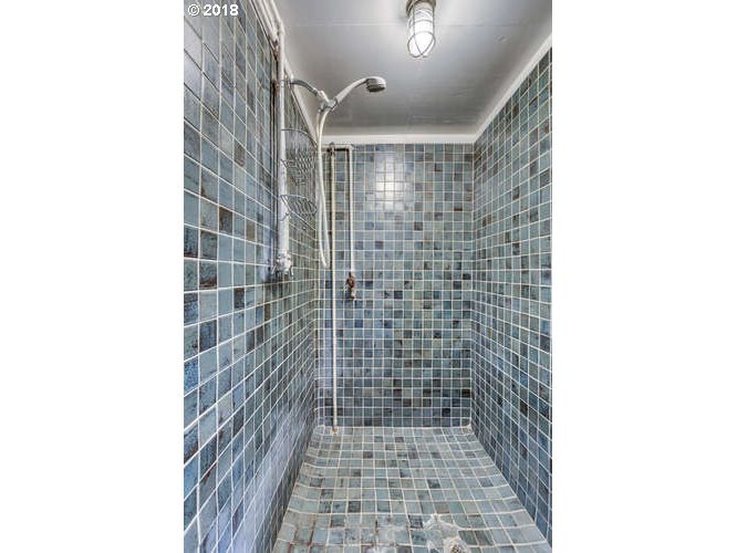Grant St, Vancouver, WA 98660