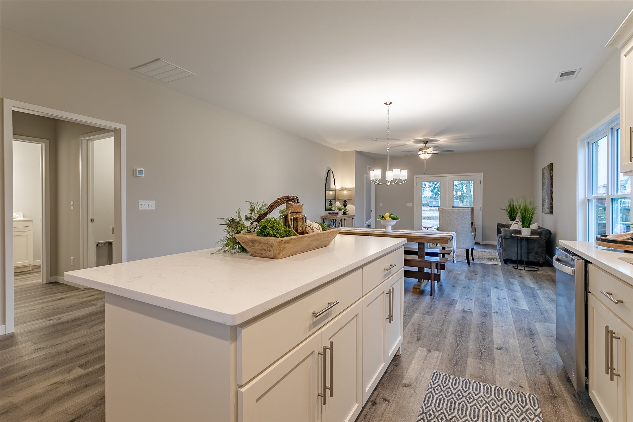 Pebble Creek Dr, Newburgh, IN 47630