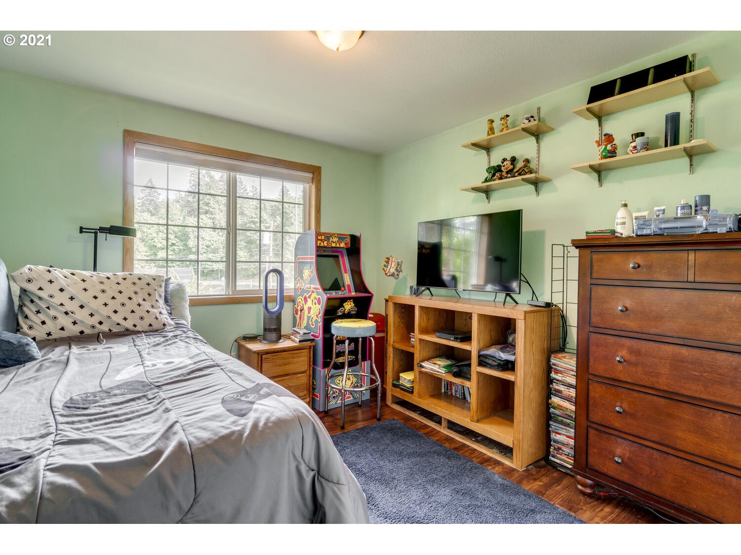 Logan St, Camas, WA 98607
