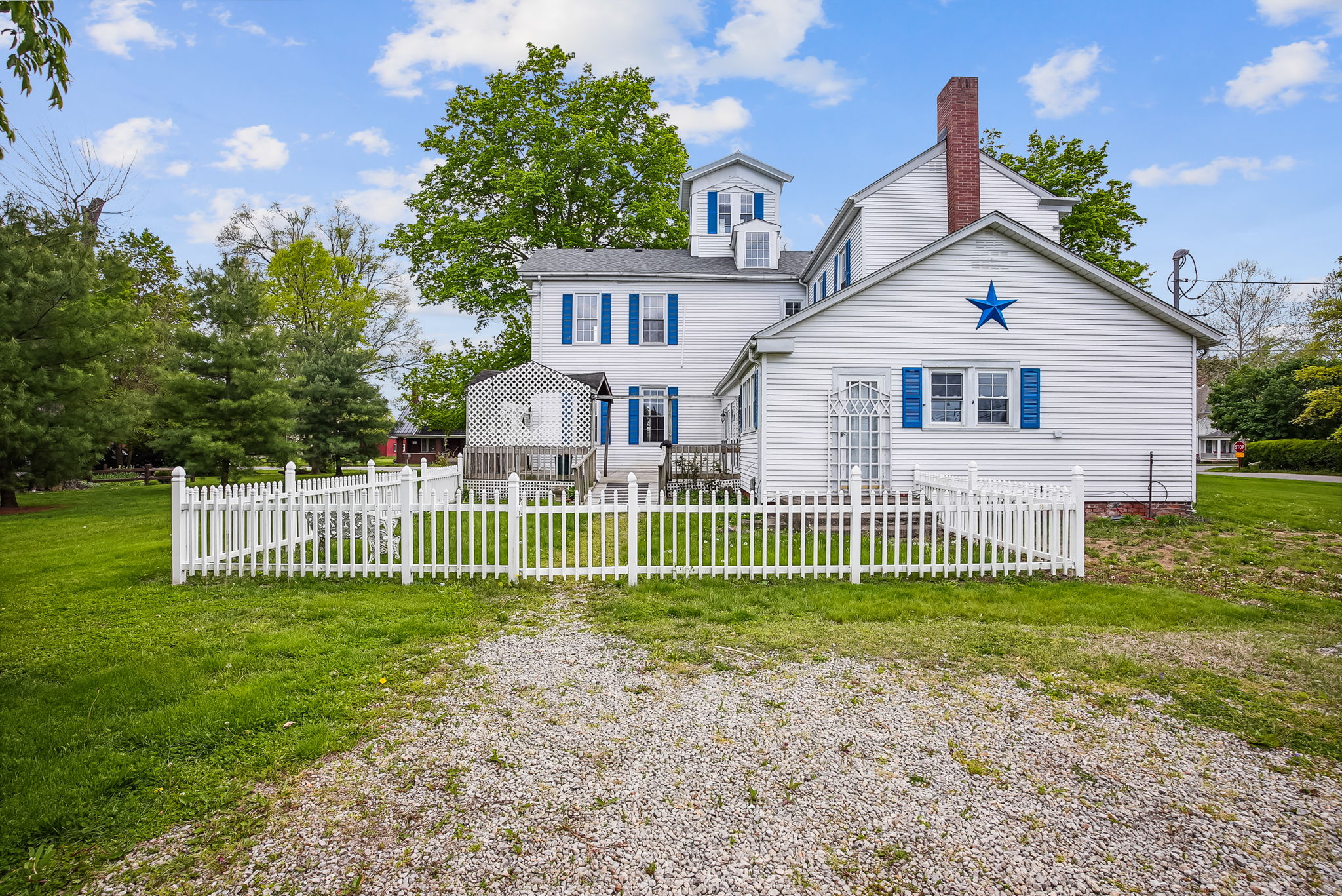 Springfield St, Frankfort, OH 45628