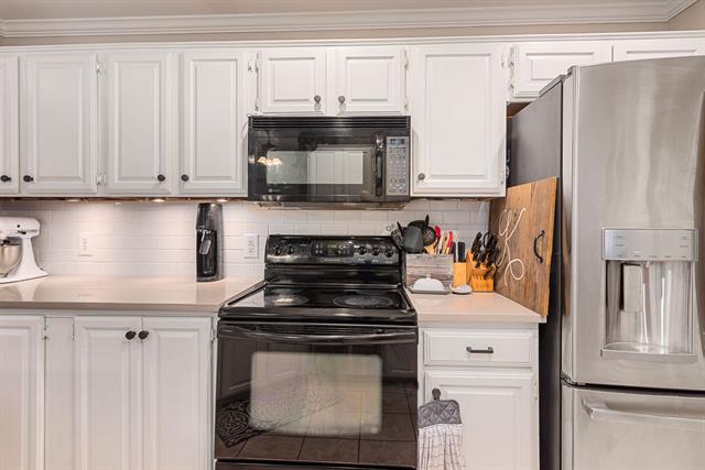 Clarendon Dr, Lewisville, TX 75067