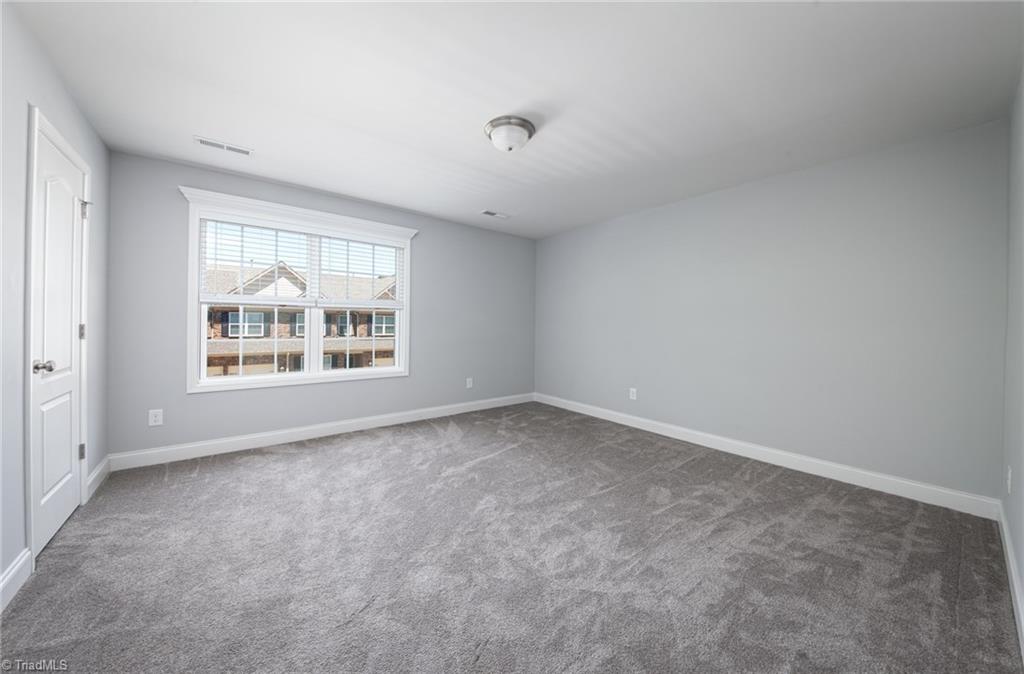 Stonewick Dr, Jamestown, NC 27282