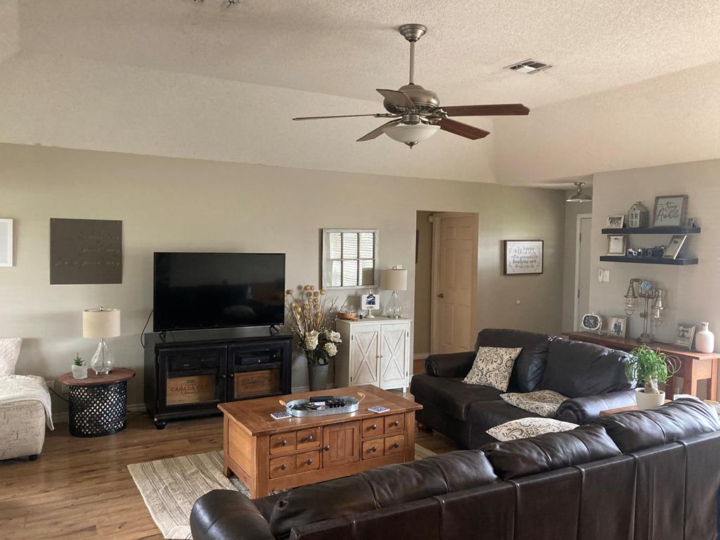Templin Ct, San Angelo, TX 76904