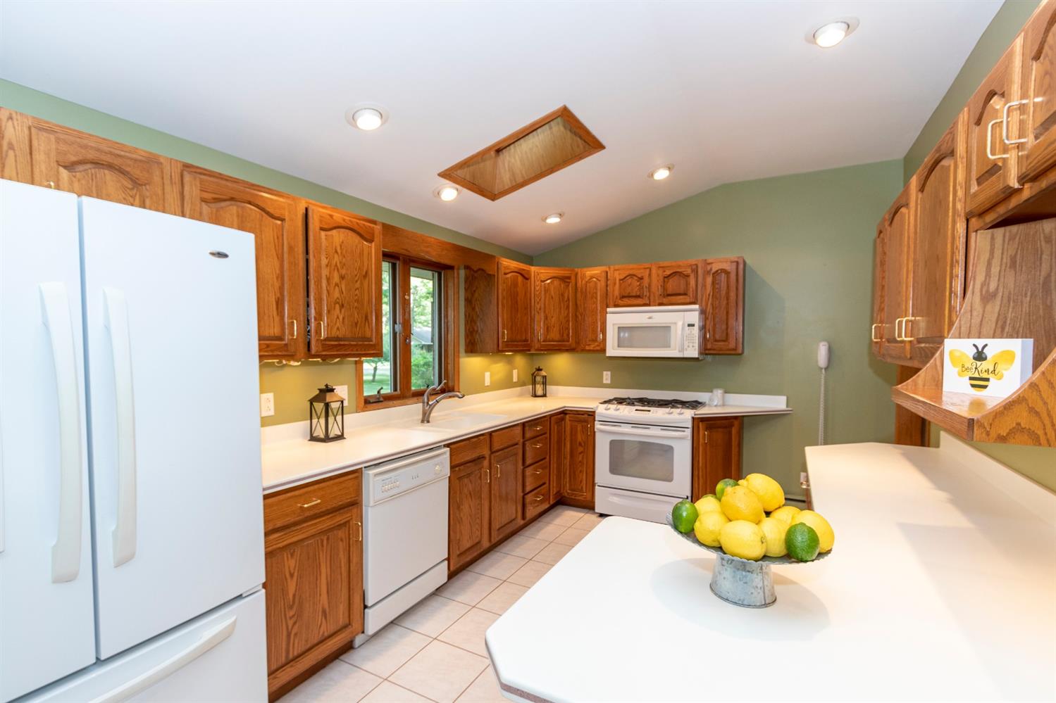 Edgemoor Dr, Trail Creek, IN 46360