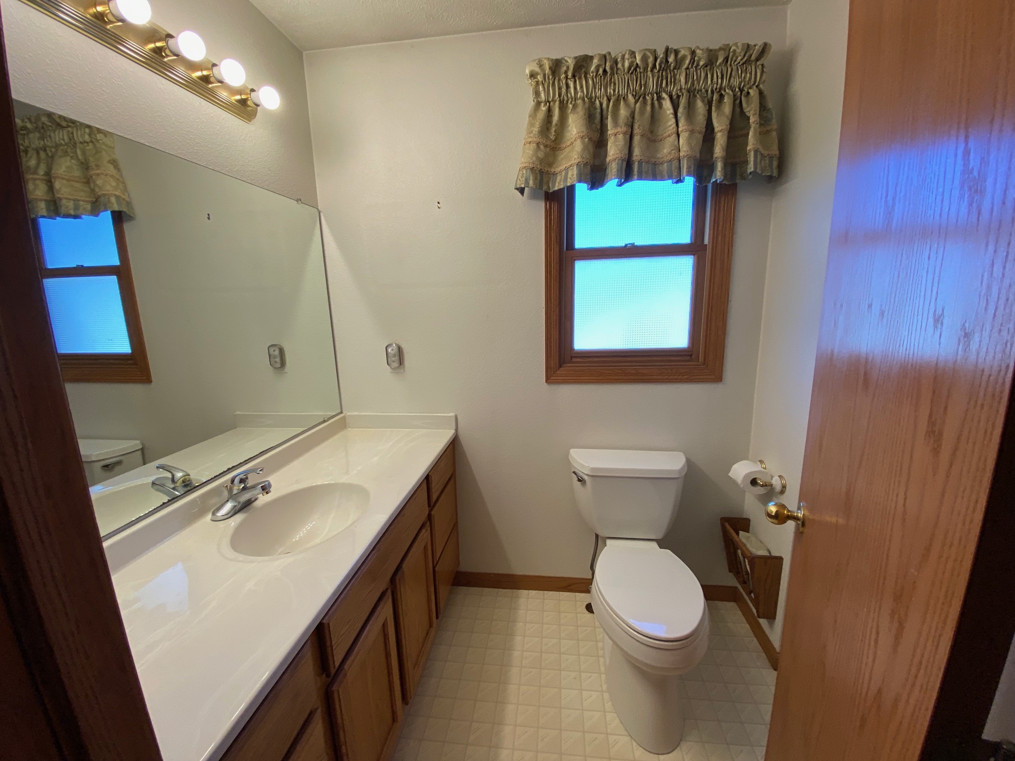 Fawn Ln, Janesville, WI 53548