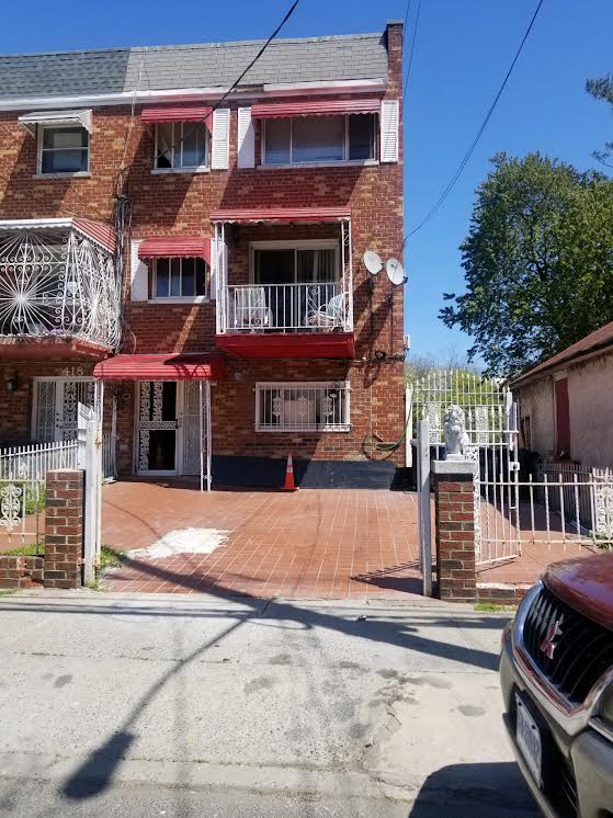 Bolton Ave, Bronx, NY 10473
