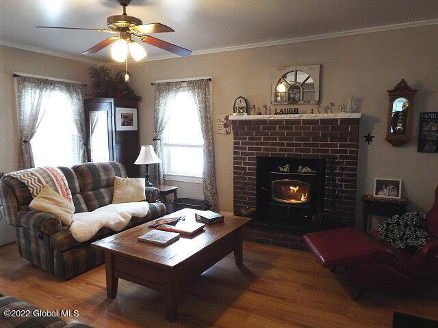 Madison Ave, Johnstown, NY 12095