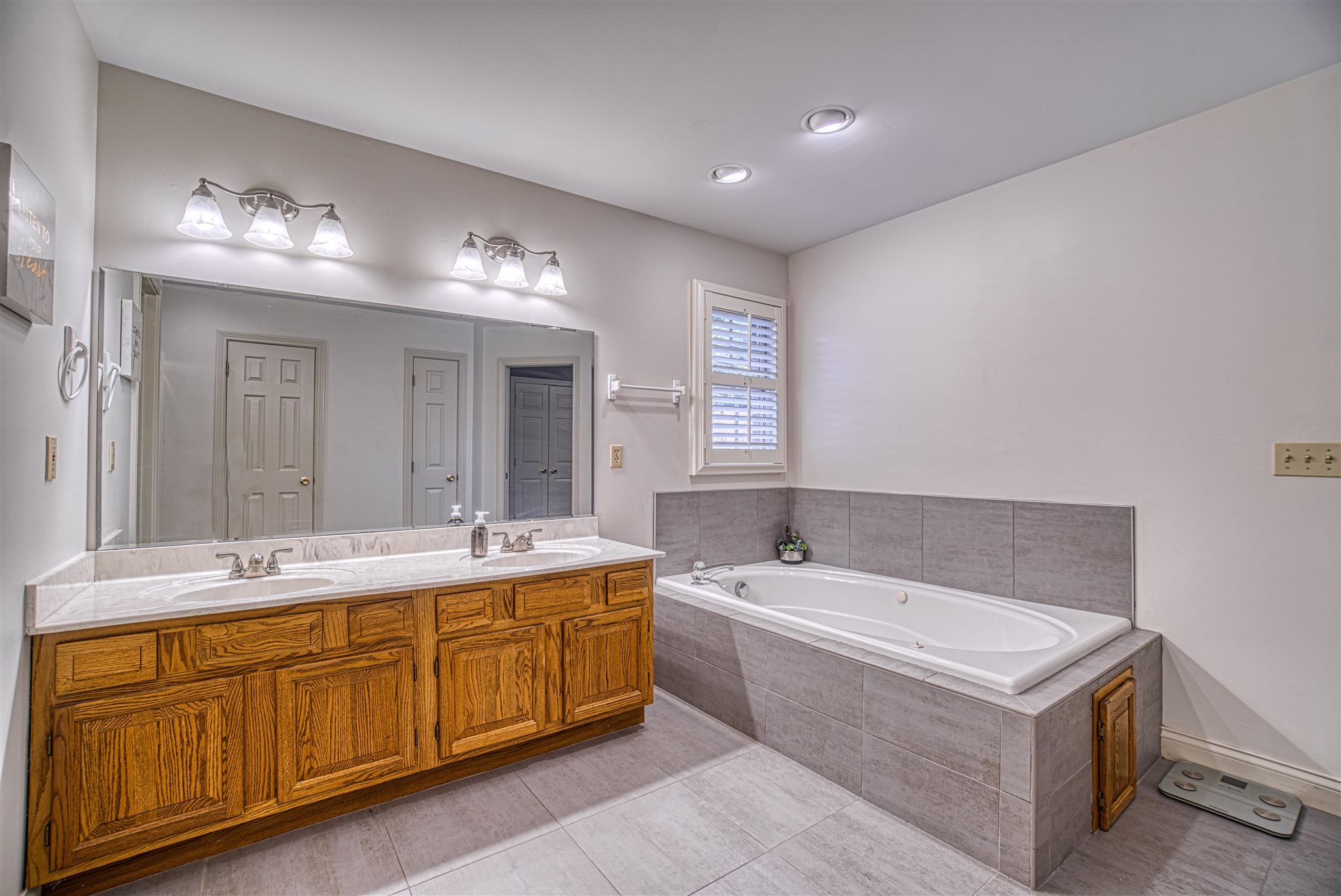 Westhampton Dr, Newburgh, IN 47630 #1