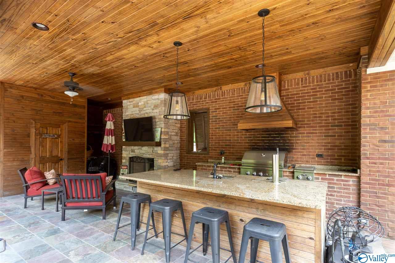 Arrow Wood Ln, Gadsden, AL 35901