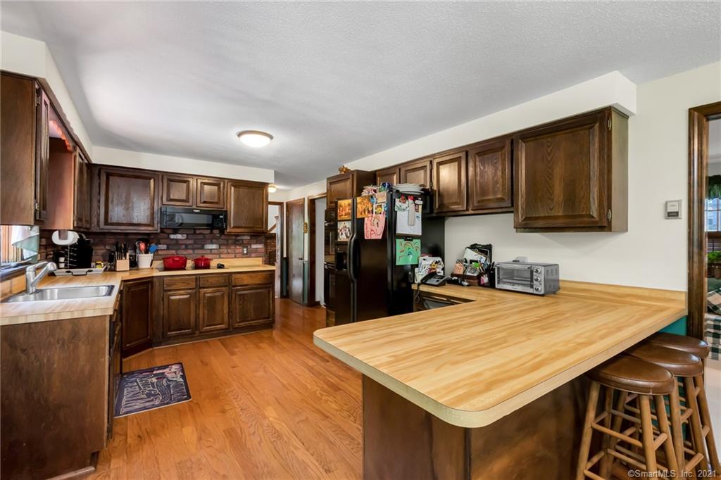 Woodmont Dr, East Hartford, CT 06118 #1