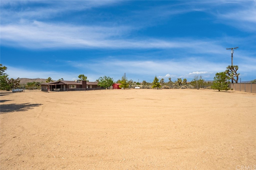 Sunflower Dr, Yucca Valley, CA 92284 #1