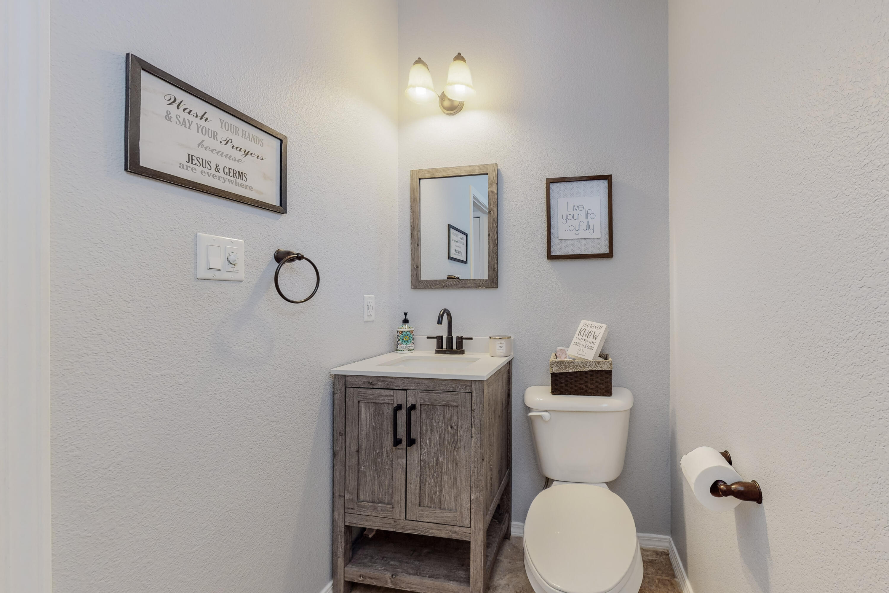 Groundsel Rd, Albuquerque, NM 87120