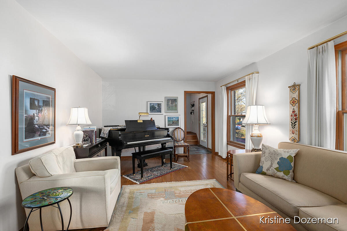 Ridgewood Ave, Grand Rapids, MI 49546 #1