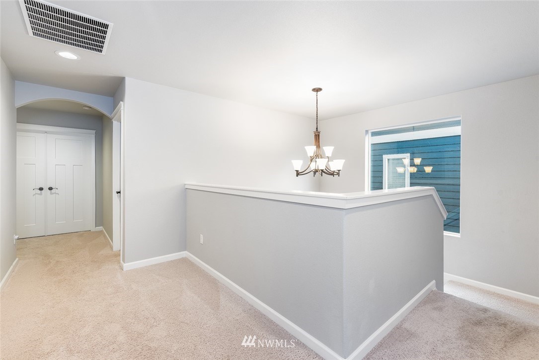 Dudley Dr, Lacey, WA 98516