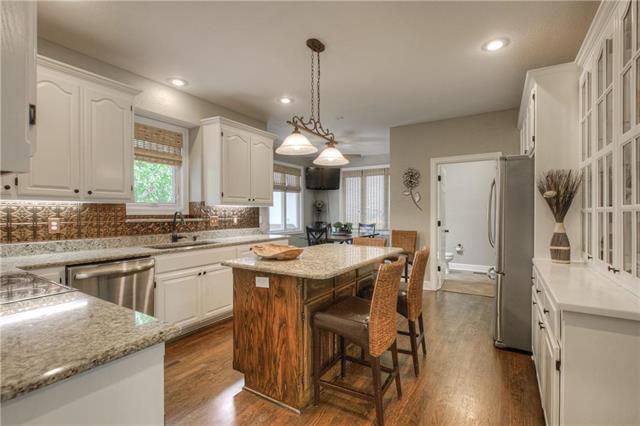 Dawn Ct, Kansas City, MO 64151