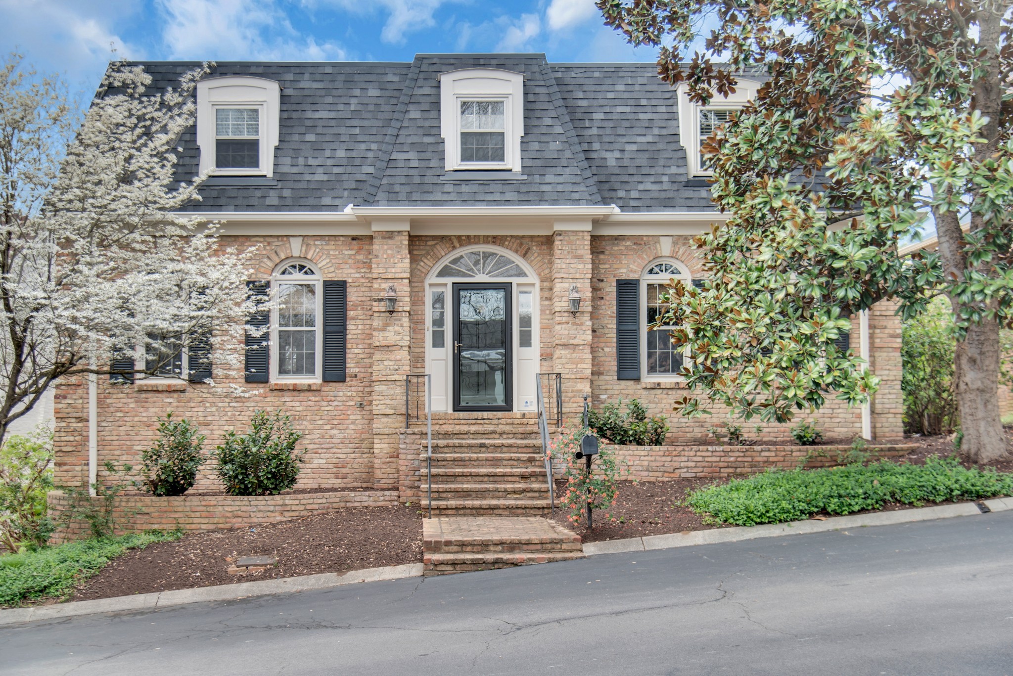 5 Valley Frg,Nashville, TN, 37205