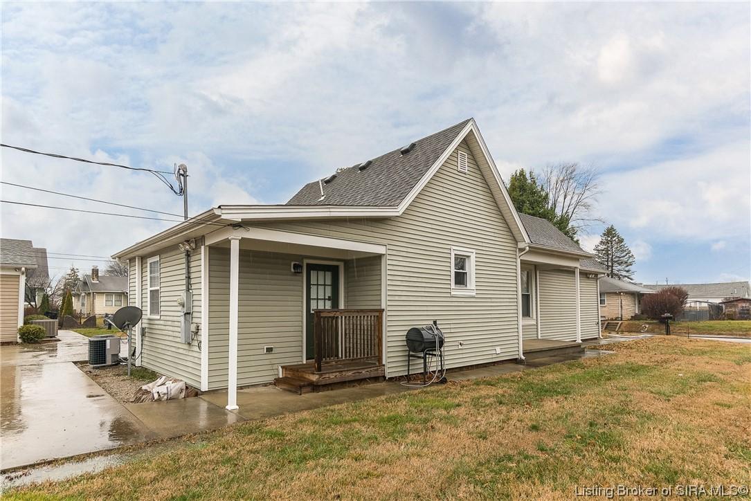 Beeler St, New Albany, IN 47150