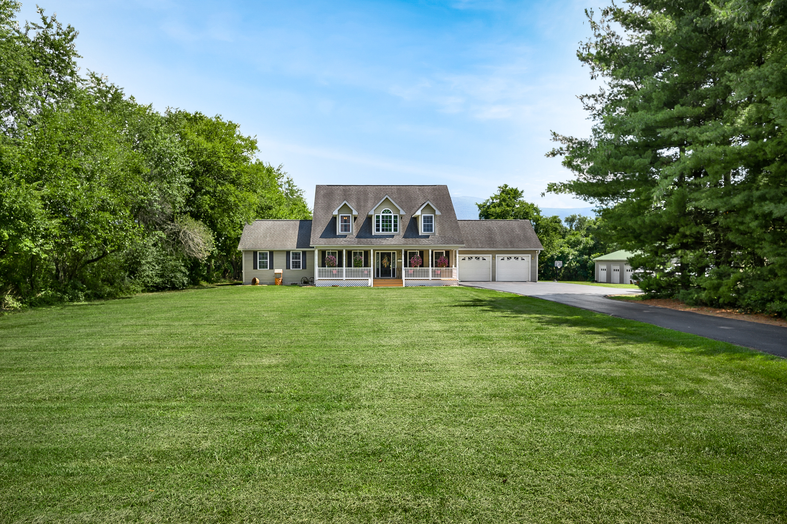 Aylor Grubbs Ave, Stanley, VA 22851