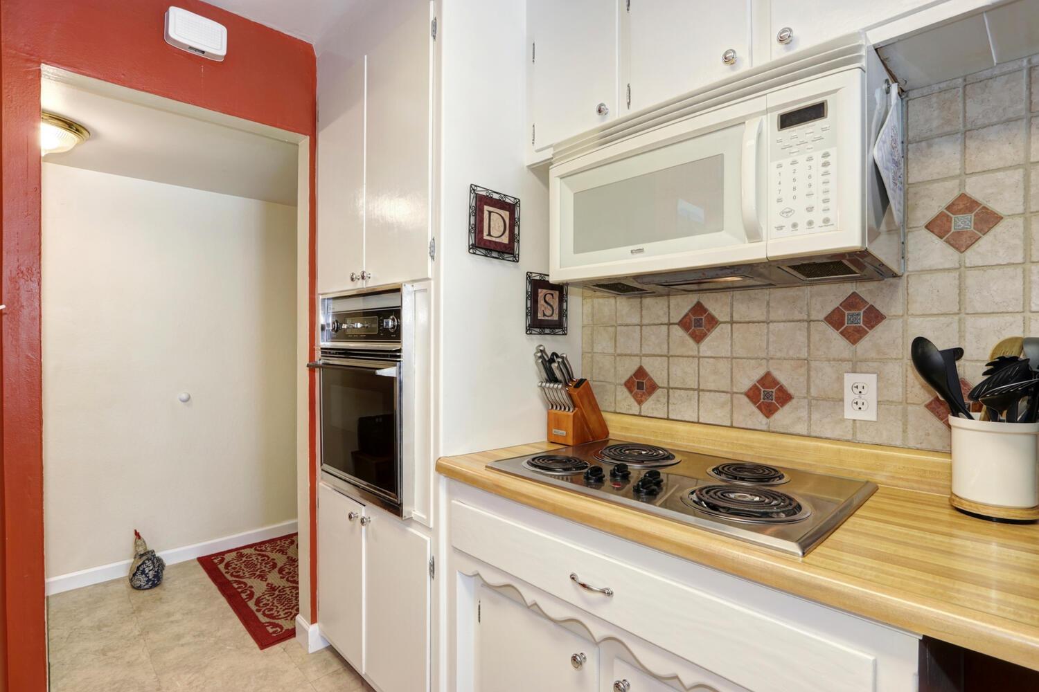 Hilltop Dr, Carmichael, CA 95608 #1