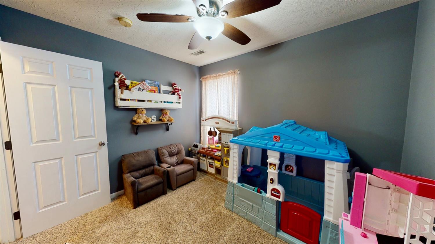 Hathaway Dr, Trenton, OH 45067