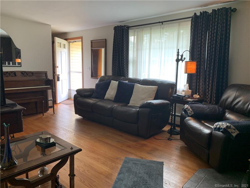 Hilltop Rd, Naugatuck, CT 06770