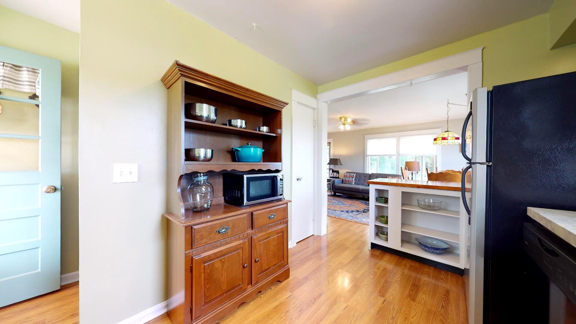 Sweetser Ave, Evansville, IN 47715