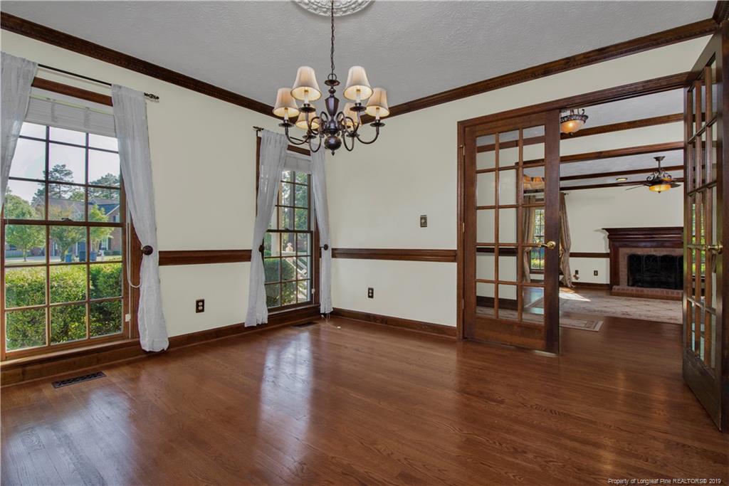 Crinoline Dr, Fayetteville, NC 28306