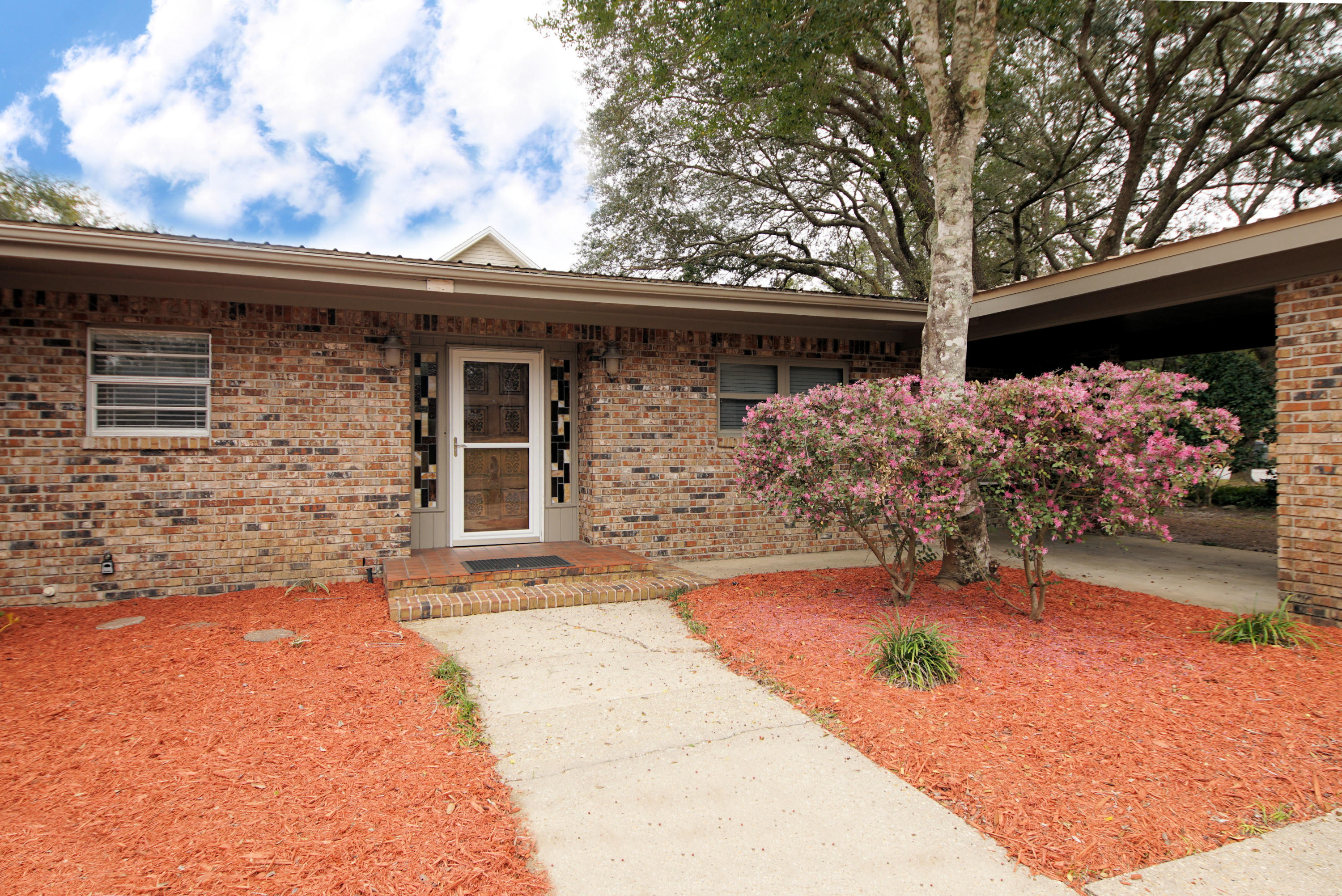 Jasmine Ave, Valparaiso, FL 32580