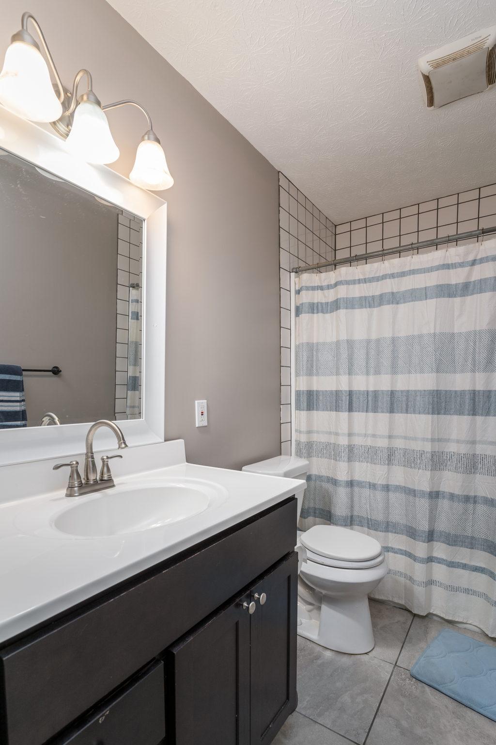 Colonial Dr, Cortland, OH 44410 #1