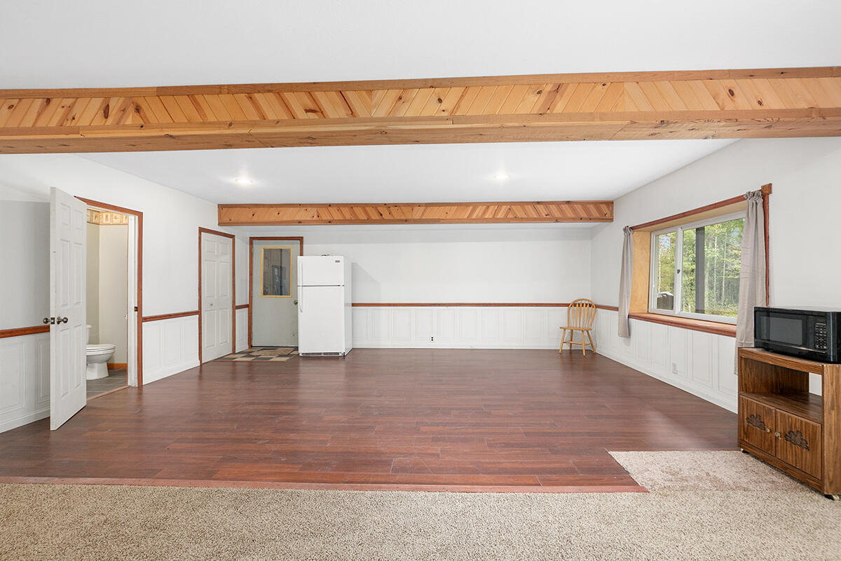 Cottonwood Ave, Howard City, MI 49329
