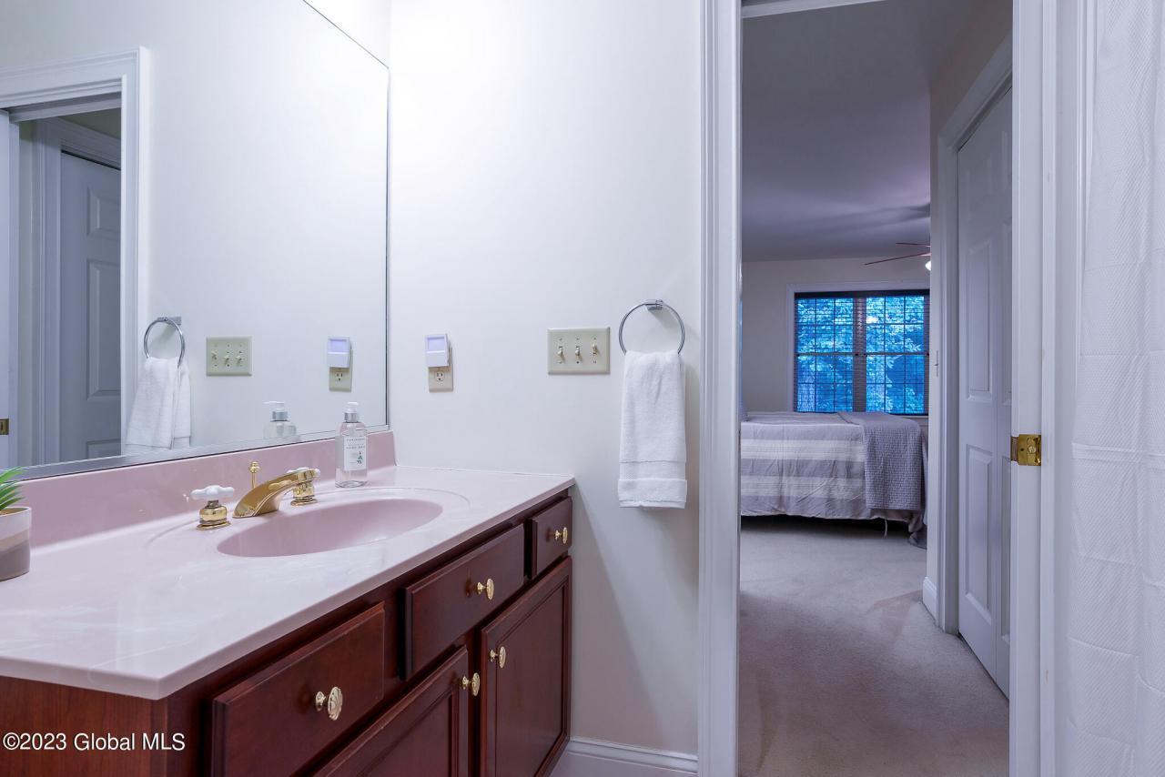 Thoroughbred Dr, Saratoga Springs, NY 12866