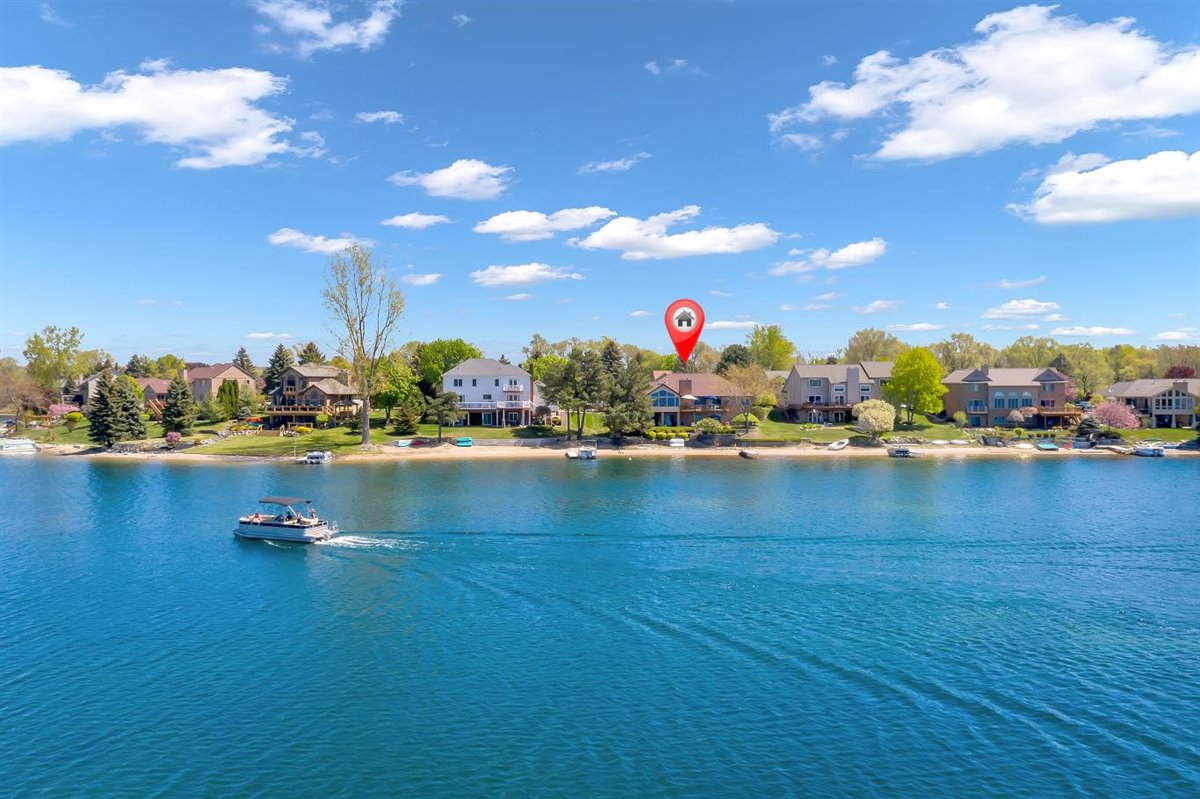 Lakes Edge Dr, Oxford, MI 48371 #1