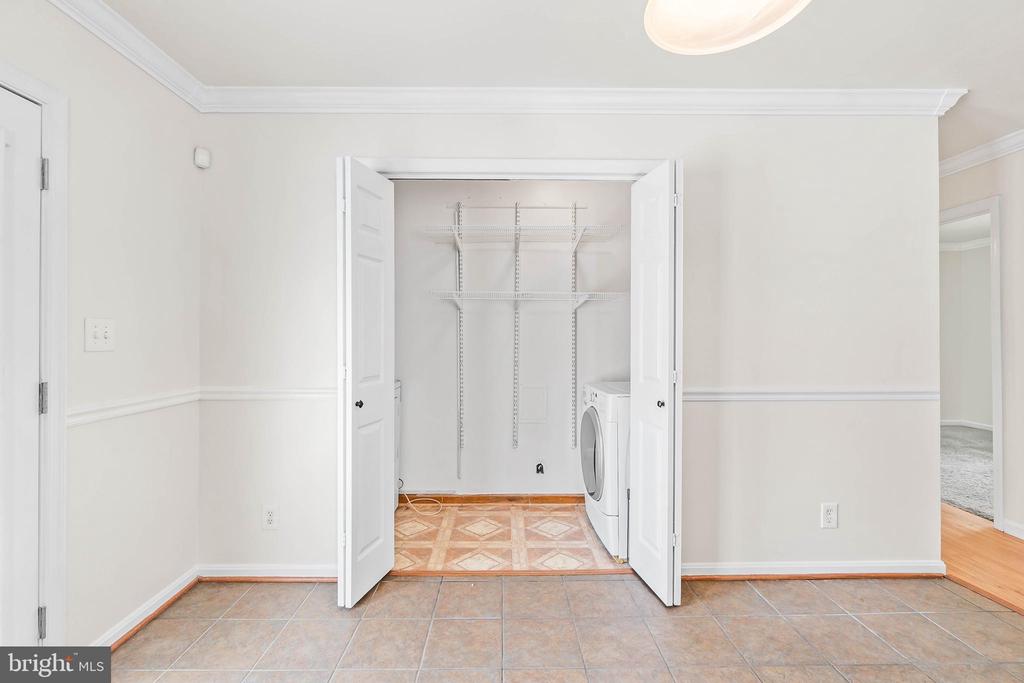 Shamrock Dr, Fredericksburg, VA 22407
