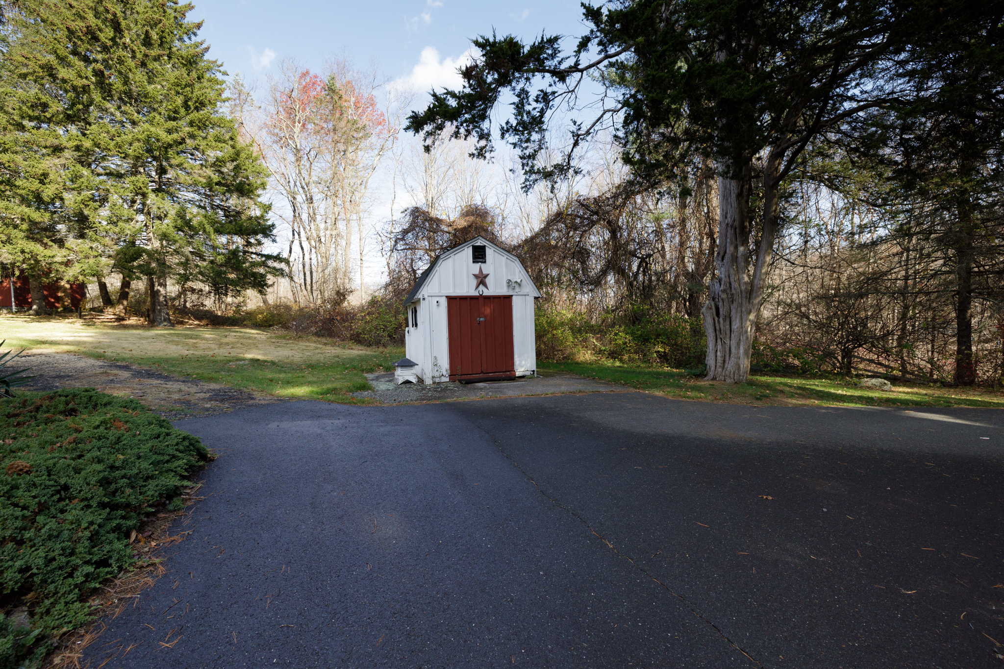 Middlebury Rd, Middlebury, CT 06762