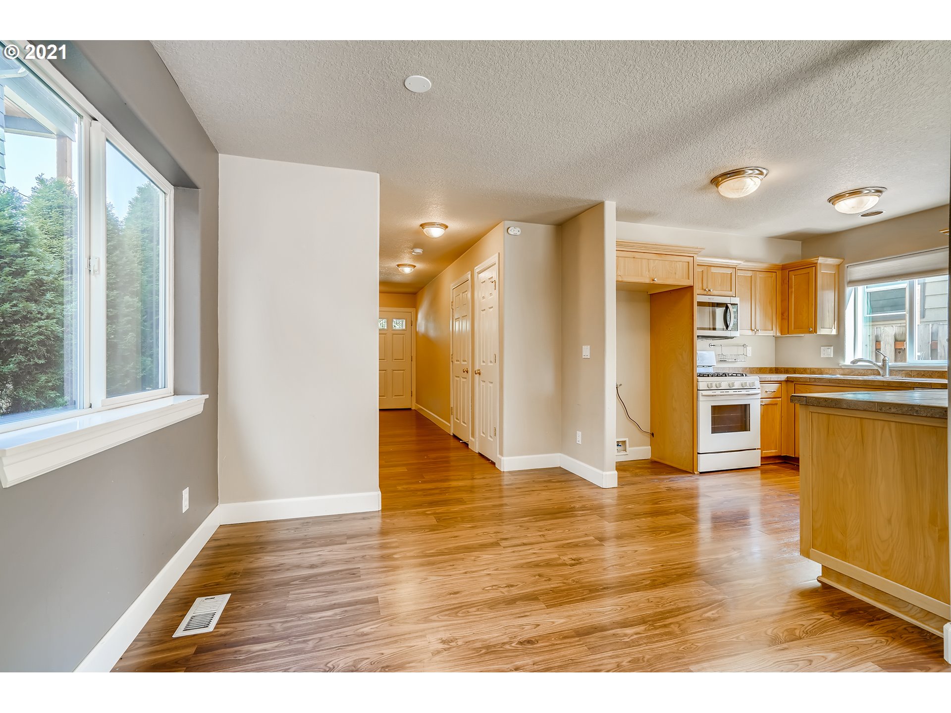 Tolman St, Portland, OR 97206
