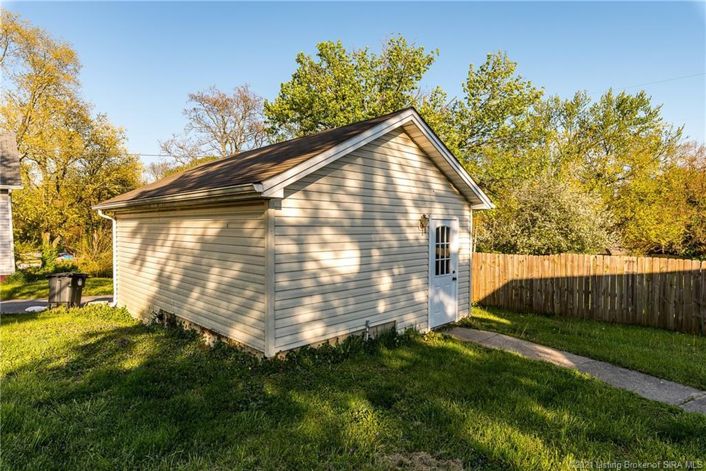 7th St, New Albany, IN 47150 #1