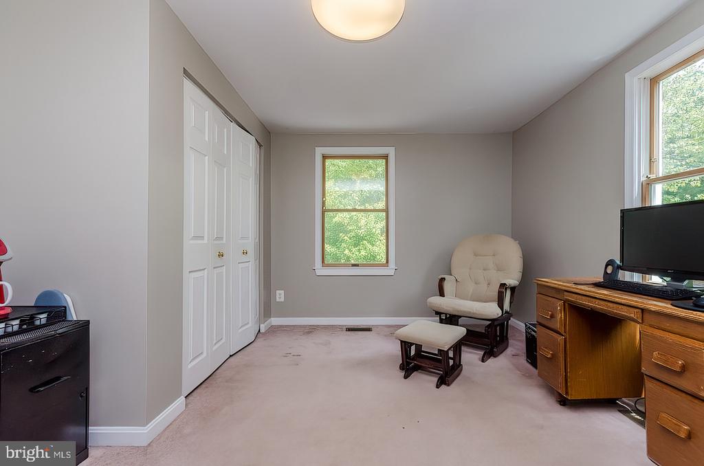 Benson Dr, Harpers Ferry, WV 25425