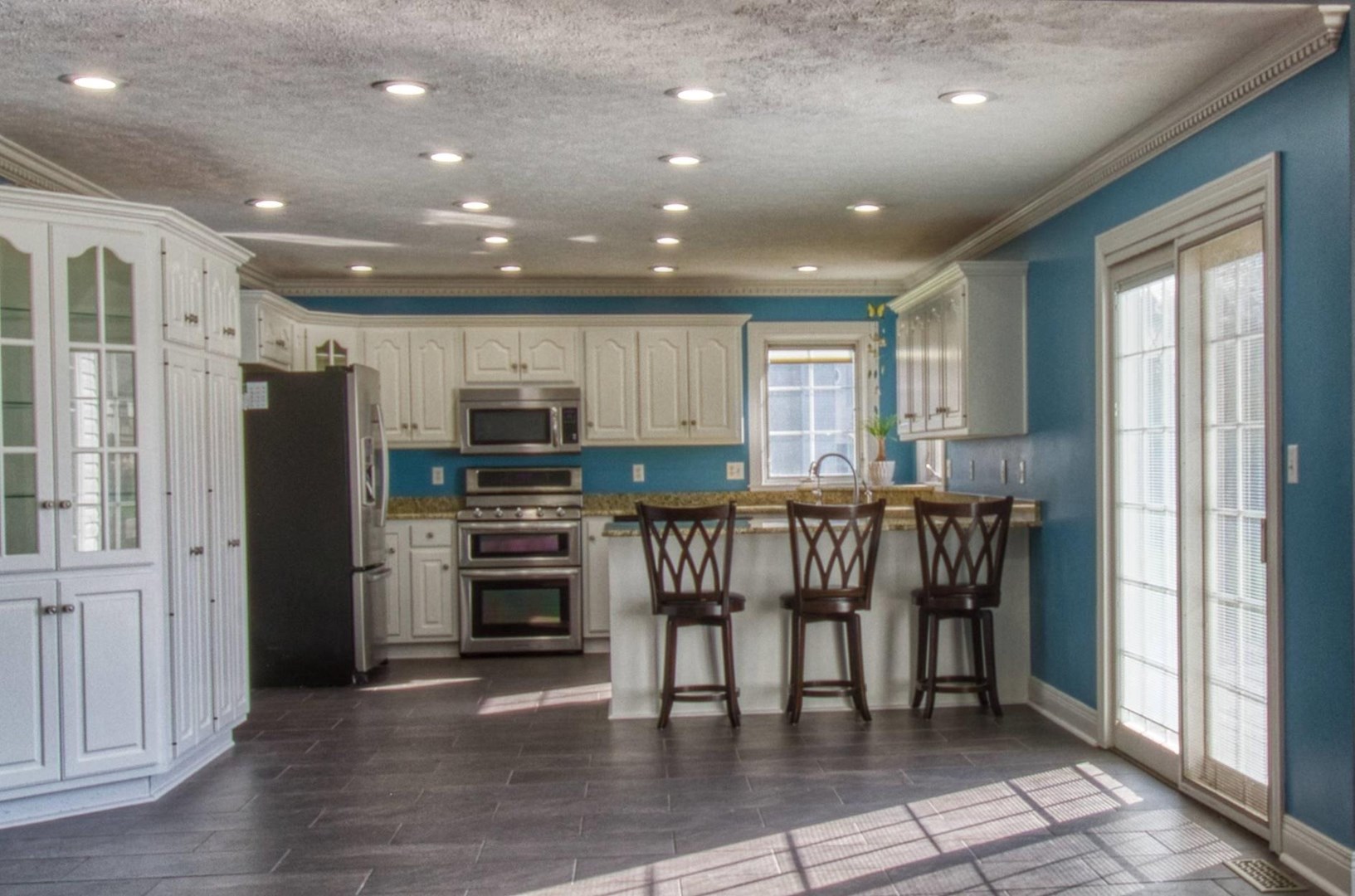 Peach Tree Ln, Winona Lake, IN 46590