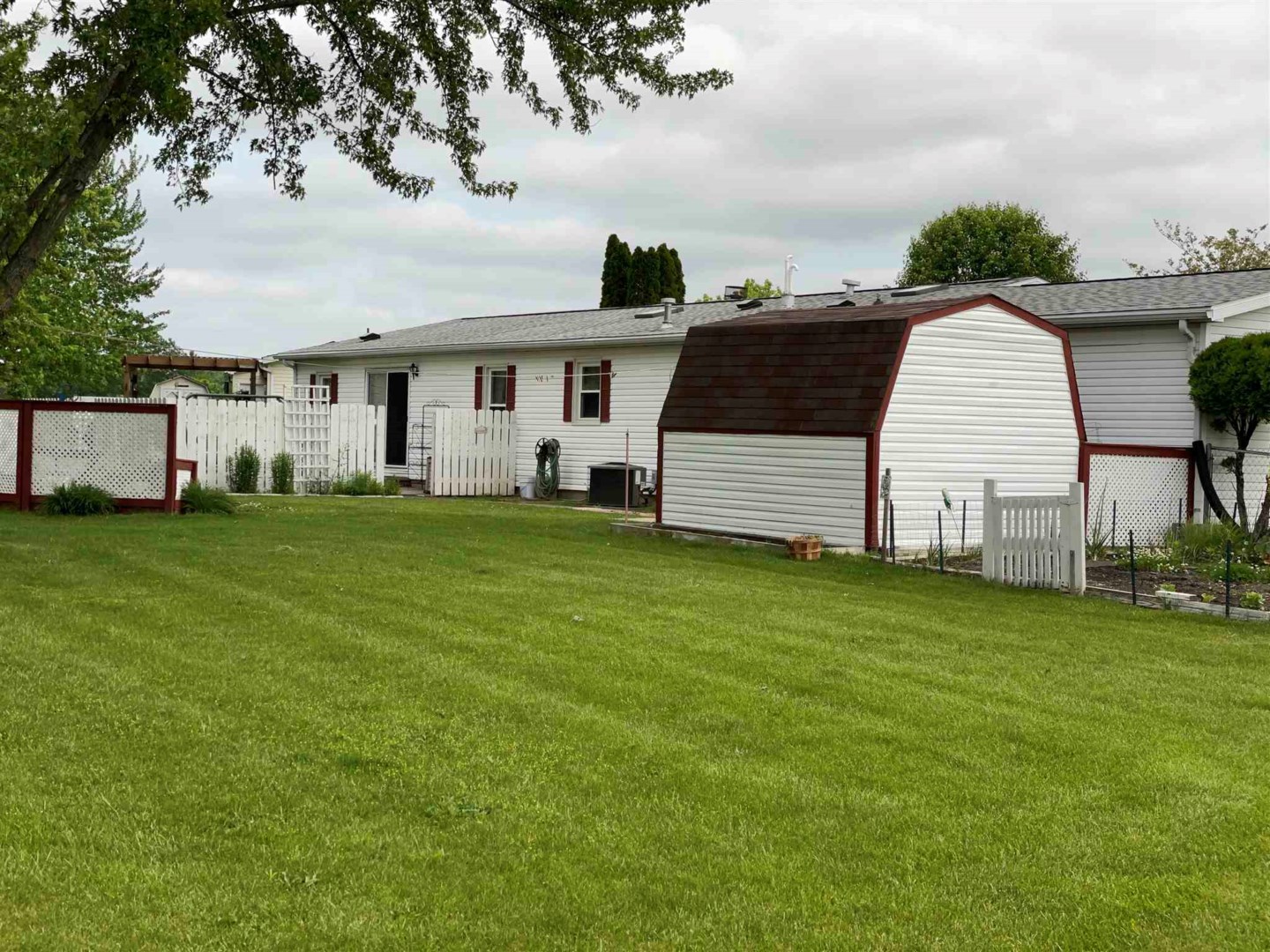 Sagebrush Dr, Fort Wayne, IN 46825