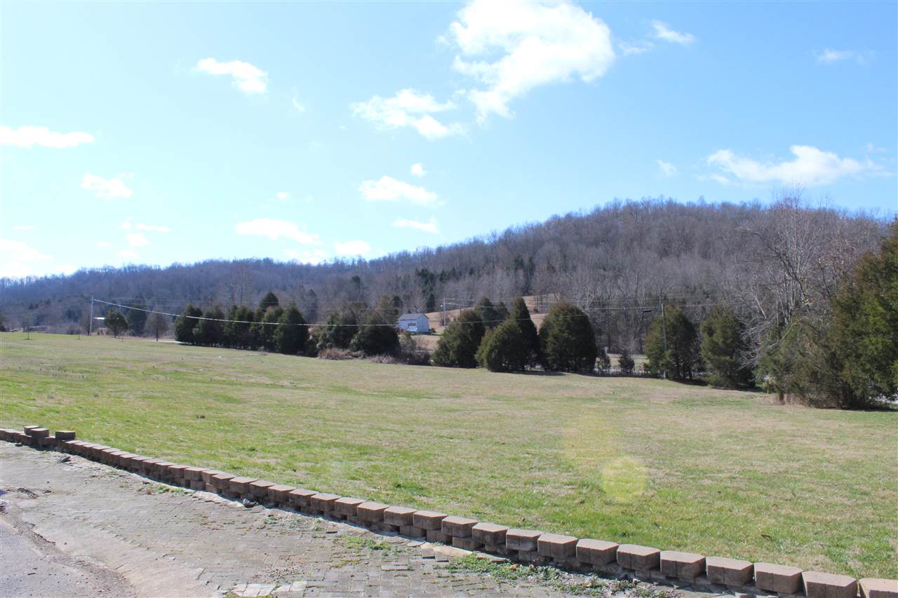 Garrett Hollow Rd, Bowling Green, KY 42101