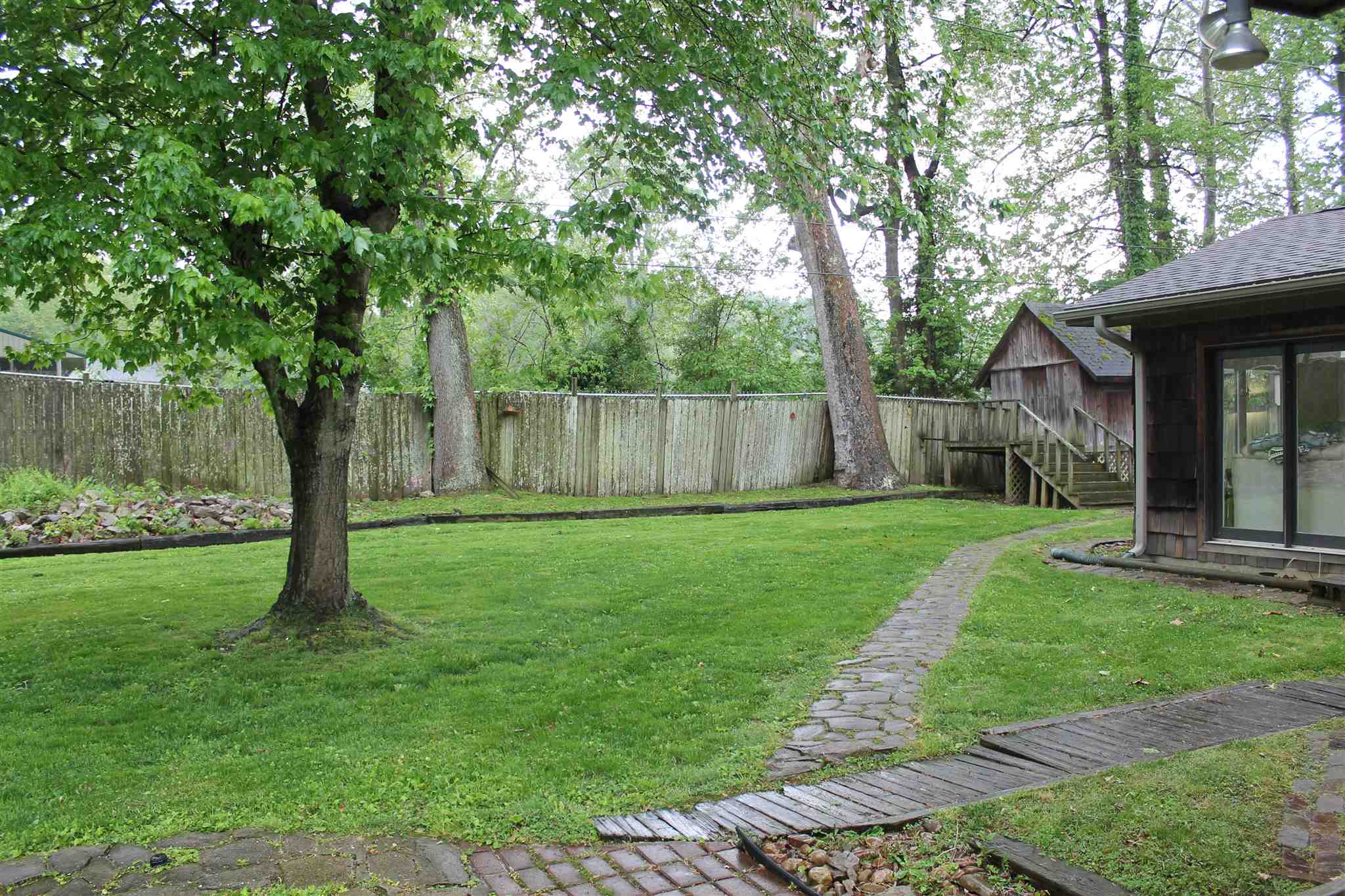 Meadow Ln, Newburgh, IN 47630