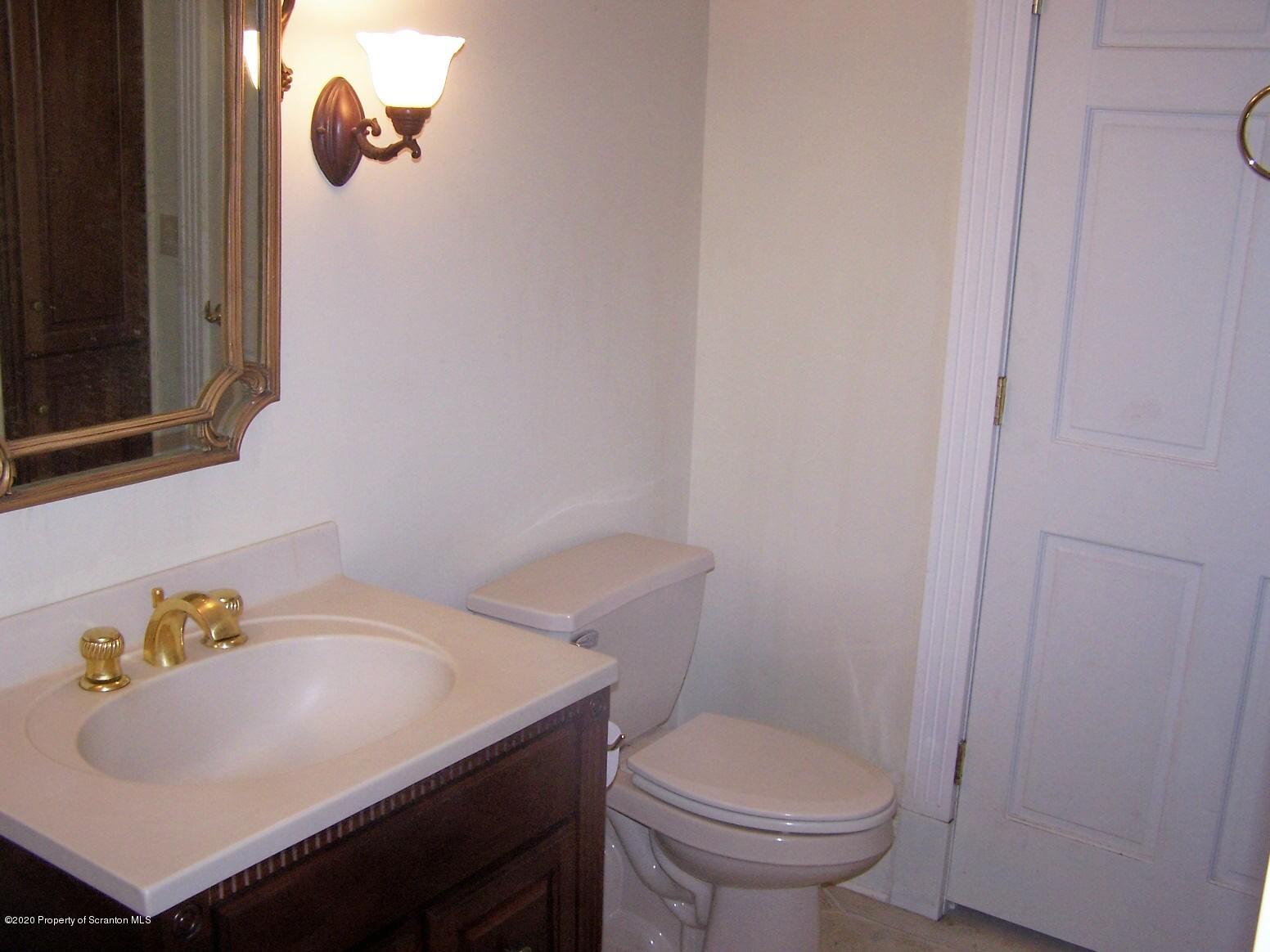 Shadowbrook Dr, Tunkhannock, PA 18657