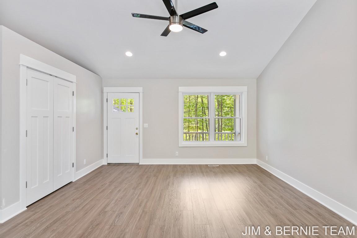 32nd St, Holland, MI 49423 #1
