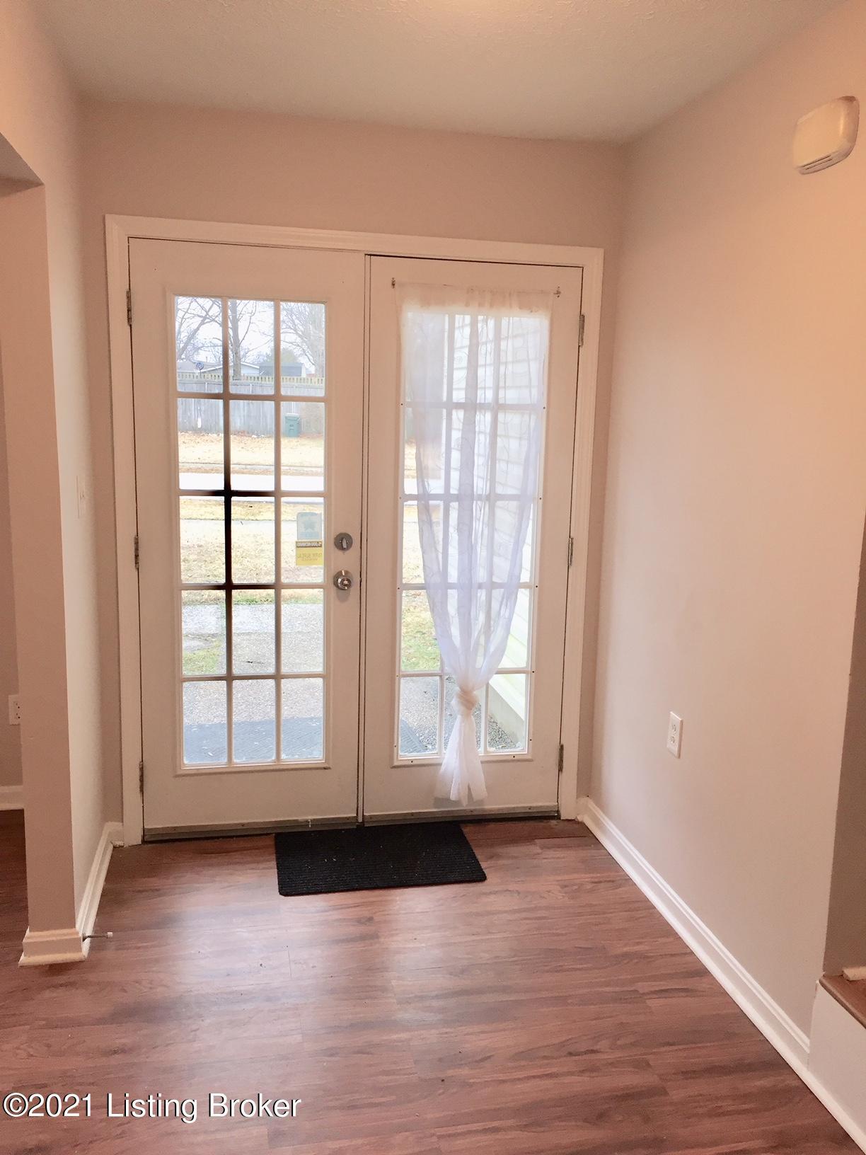 Pirogue Rd, Louisville, KY 40299