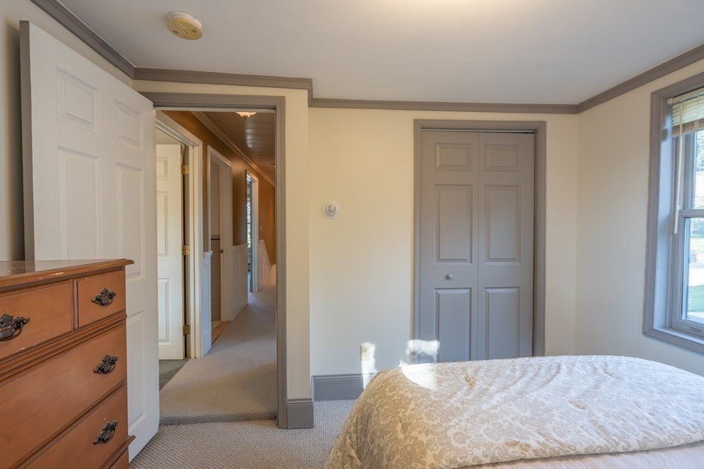 Lincoln St, Spencer, MA 01562