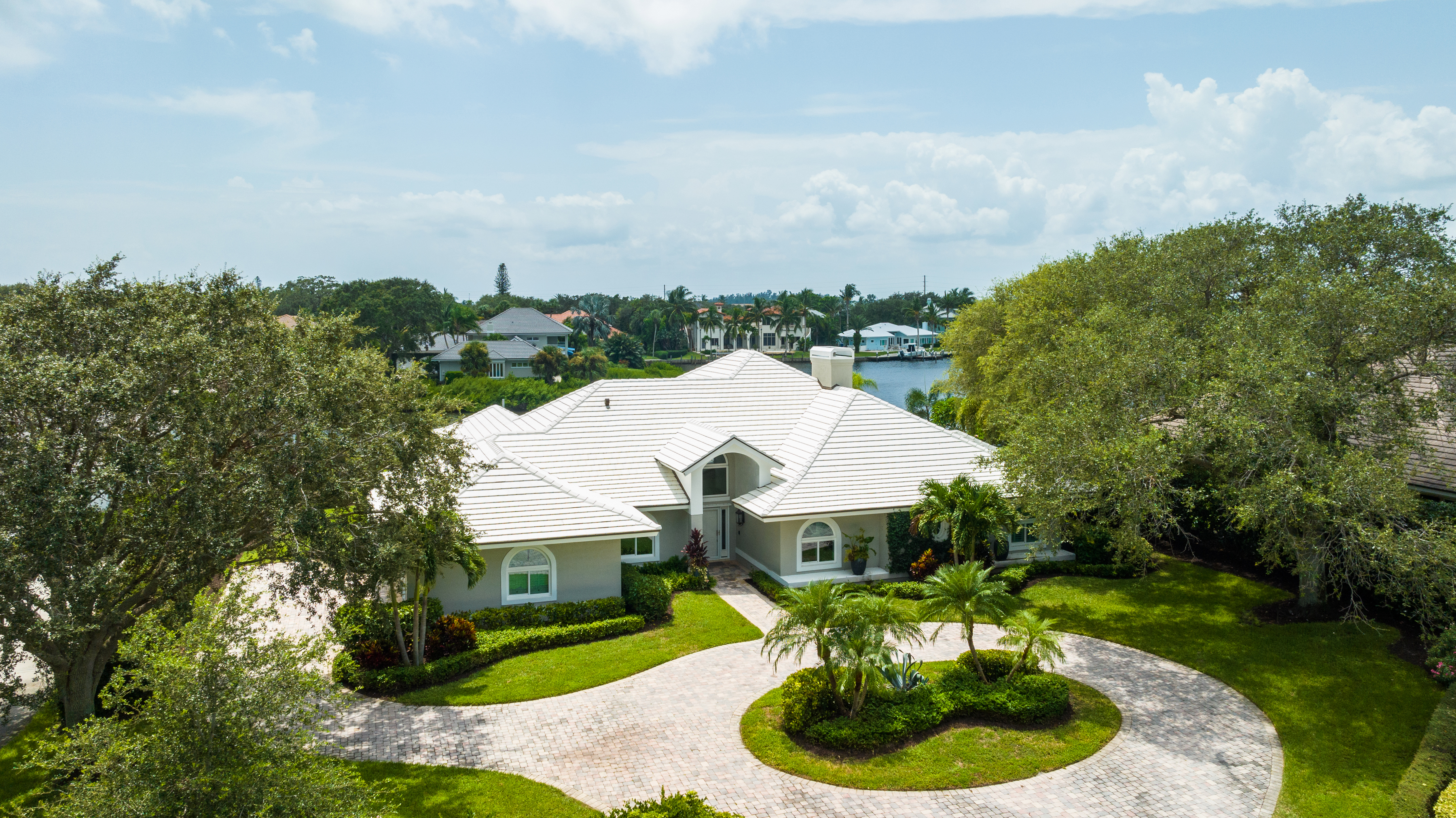 681 Lake Drive, Vero Beach, FL