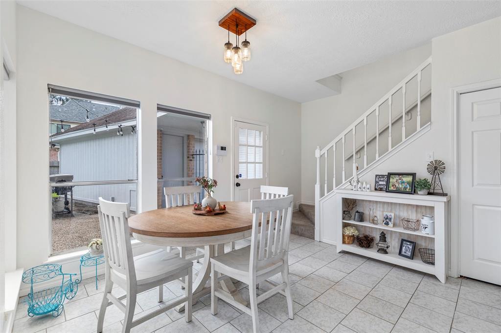 Amber Forest Dr, Houston, TX 77068