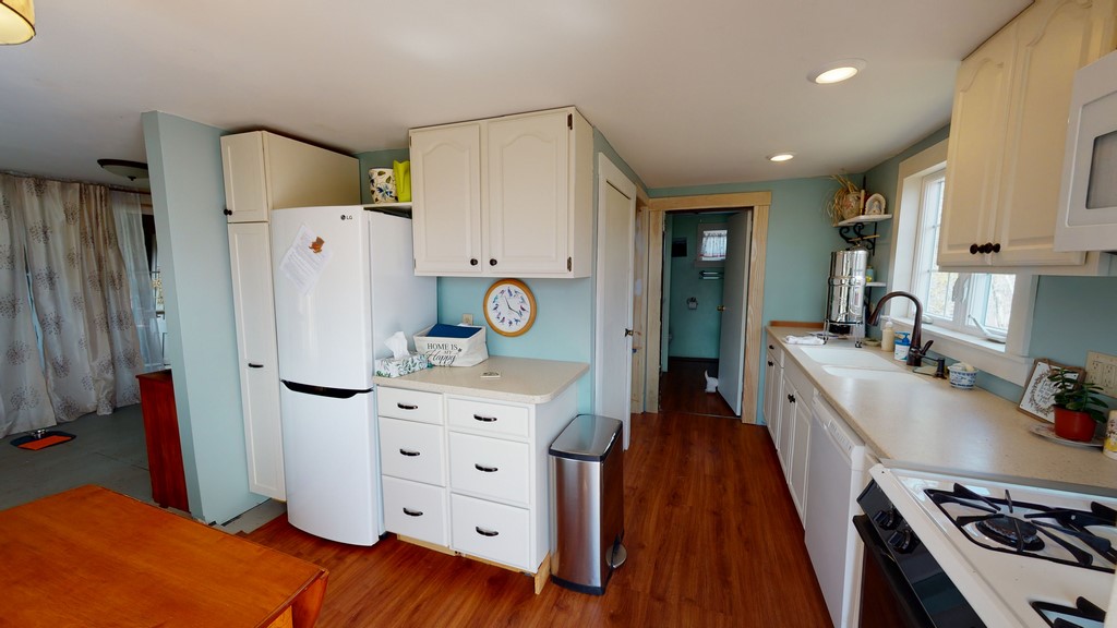 Northern Ave, Hampden, ME 04444